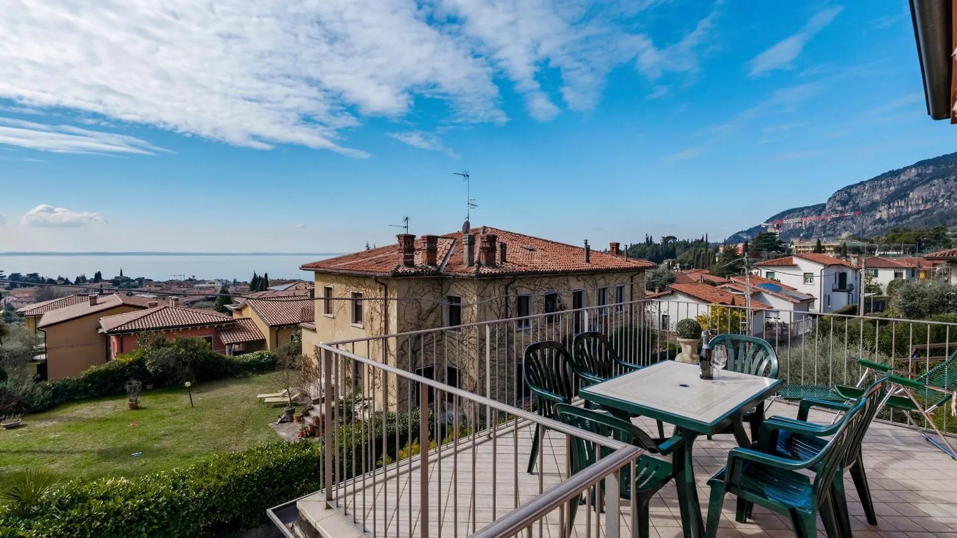 Terrazza Di Garda - Regarda Travel Apartment